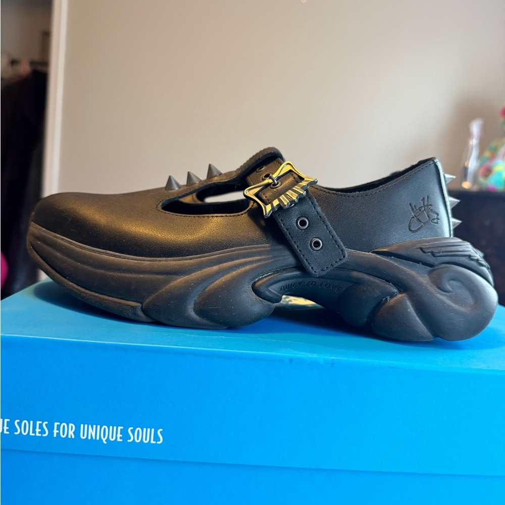 John FLUENOG SOUL SPEED SPARKY SPIKED T-STRAP size 9 punk rock black $ now firm - Picture 3 of 14